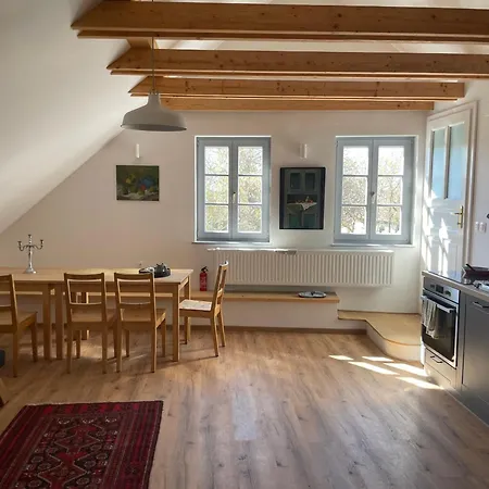Lapillo Vendeghaz * Koveskal