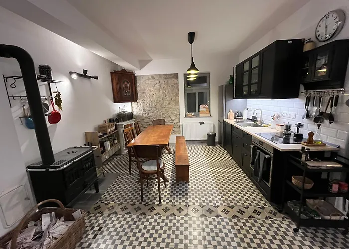 Villa Lapillo Vendeghaz Köveskál