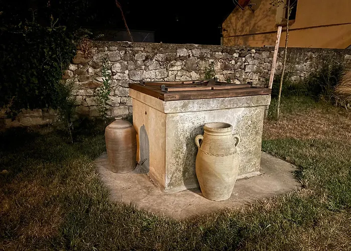 Lapillo Vendeghaz * Köveskál