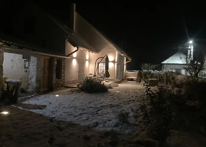 Lapillo Vendeghaz Willa Köveskál